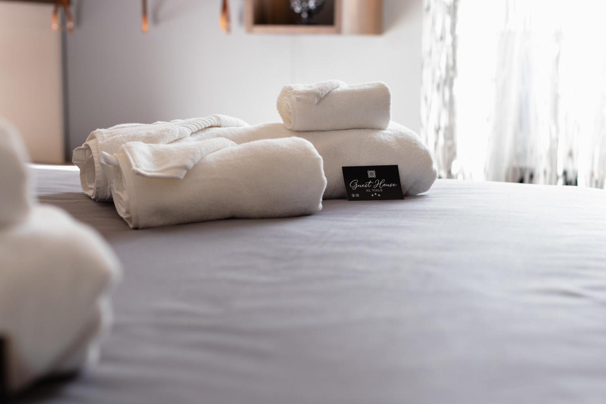 Guest House Al Viale 칼타기론 외부 사진